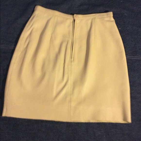 Wilson Leather tan/neutral pencil skirt - Picture 2 of 3